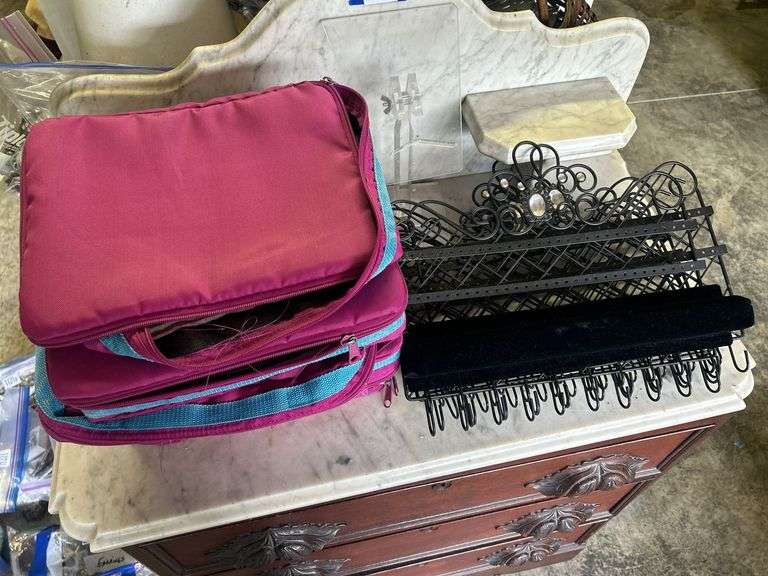 Jewelry Display Stands and Travel Case image