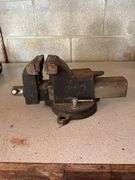Bench Vise