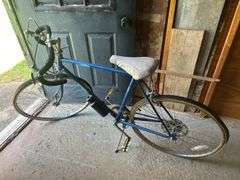 Blue Ultra 10 Speed Road Bicycle with Water Bottle Holder