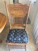 Round Oak Dining Table with Four Chairs