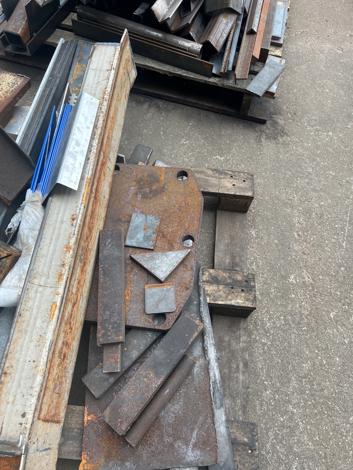 Lot image 2
