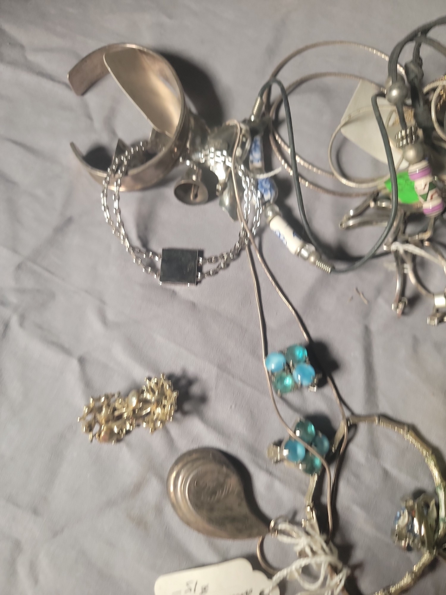 Lot image 2