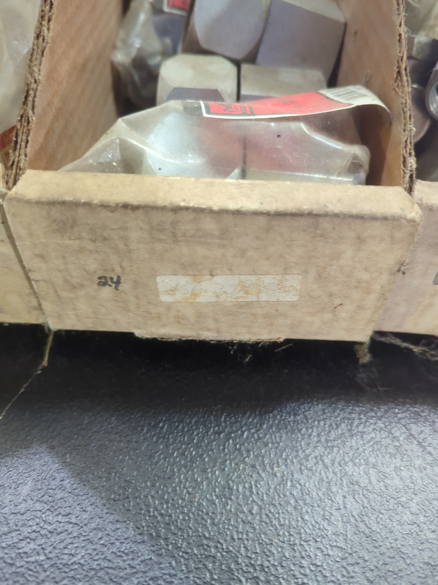 Lot image 4