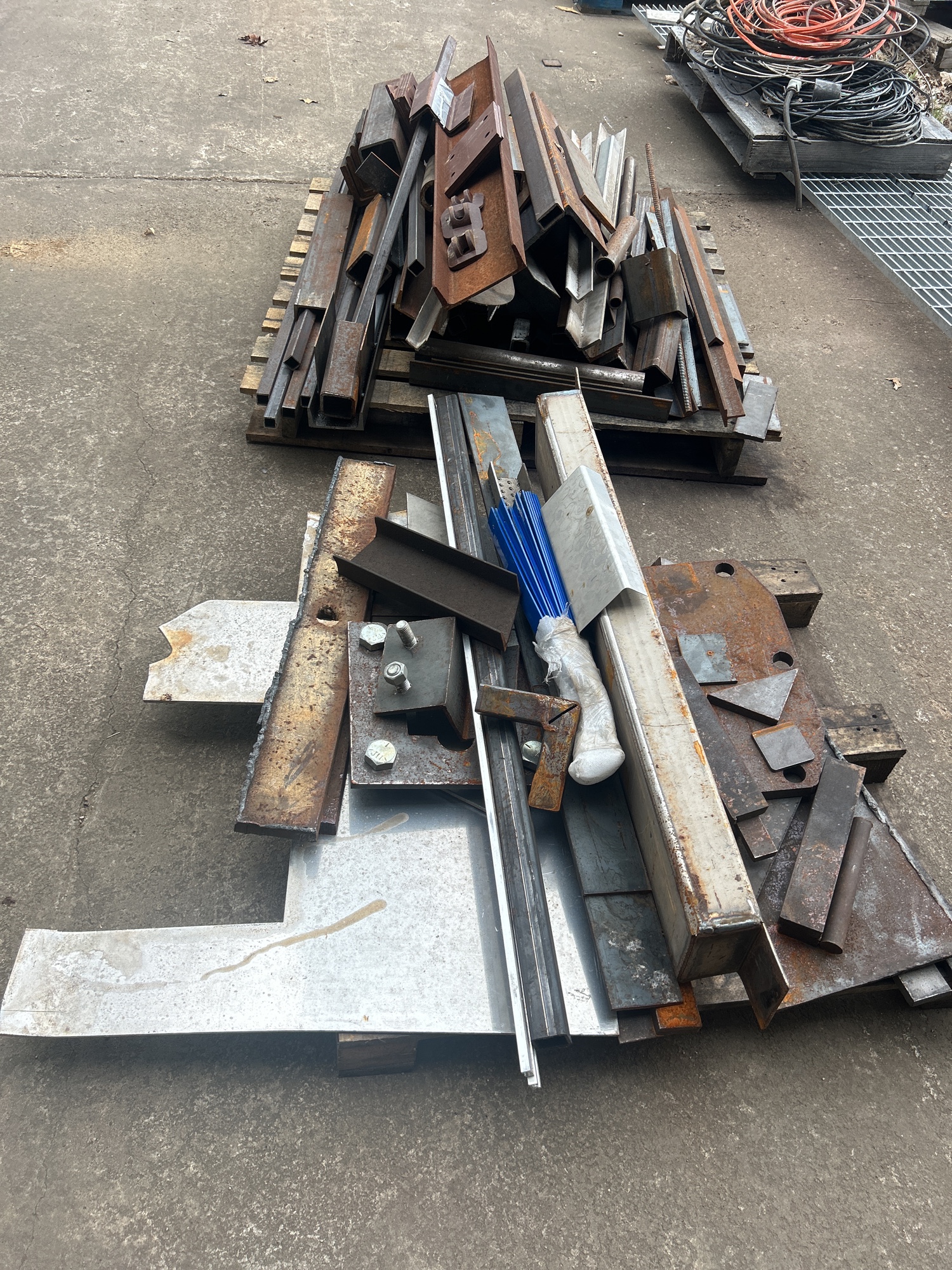 Lot image 1