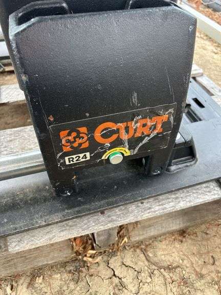 Curt Q25 5th Wheel Trailer Hitch