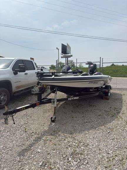 L16- 2013 NITRO Z6 BOAT (HAS TITLE) image