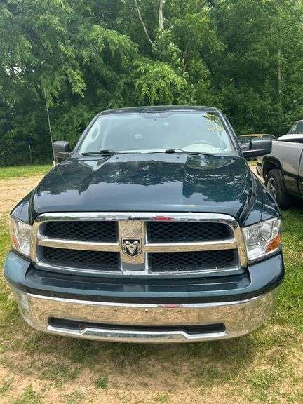 L14- 2011 DODGE RAM 1500 (HAS TITLE) image
