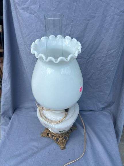Vintage-Style White Glass Lamp with Floral Decoration image