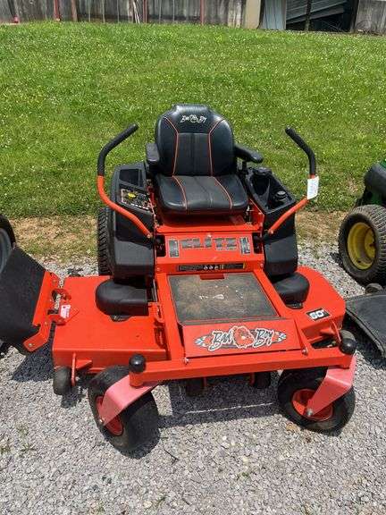 L16 - 60 INCH BAD BOY ZERO TURN image