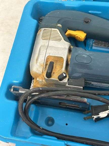 Bosch 1581AVS Jigsaw with Case