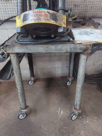 Parker Hydraulic Crimping Machine TH18-D206 on Cart with Accessories