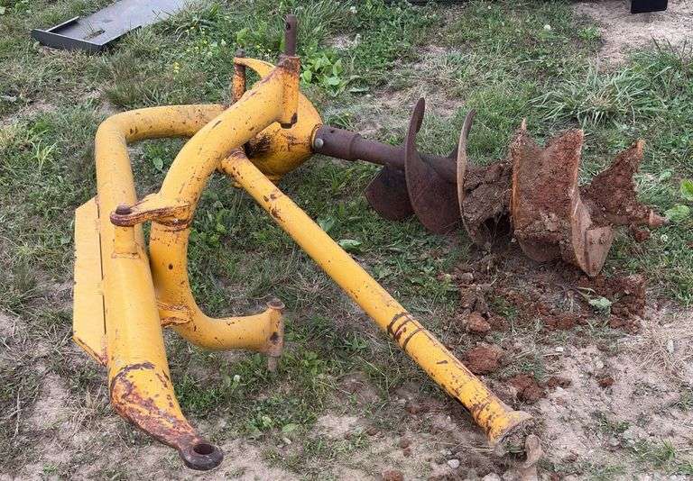 L4 - 3PT HITCH POST HOLE DIGGER image