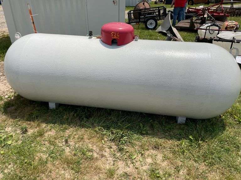 L5 - 500 GALLON PROPANE TANK image