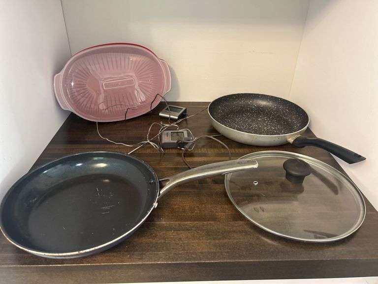 KitchenAid Turkey Roaster, Cookmate and Blue Diamond Pans with Lids image