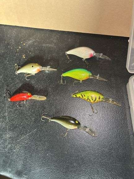 6 Fishing Crankbait Lures image