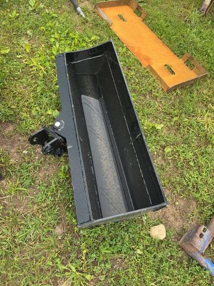 L4-MINI EXCAVATOR BUCKET image