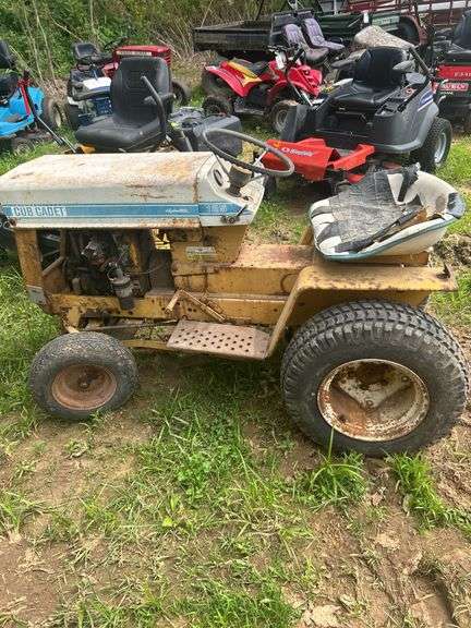L15B- CUB CADET 125 MOWER image