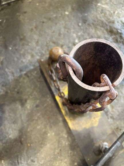Metal Pole Anchor with Chain