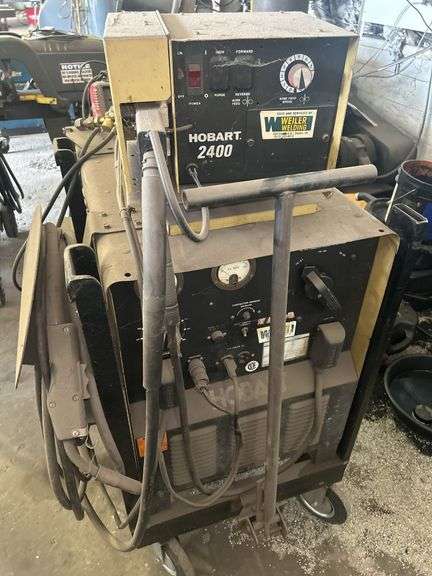 Hobart 2400 Welding Machine image