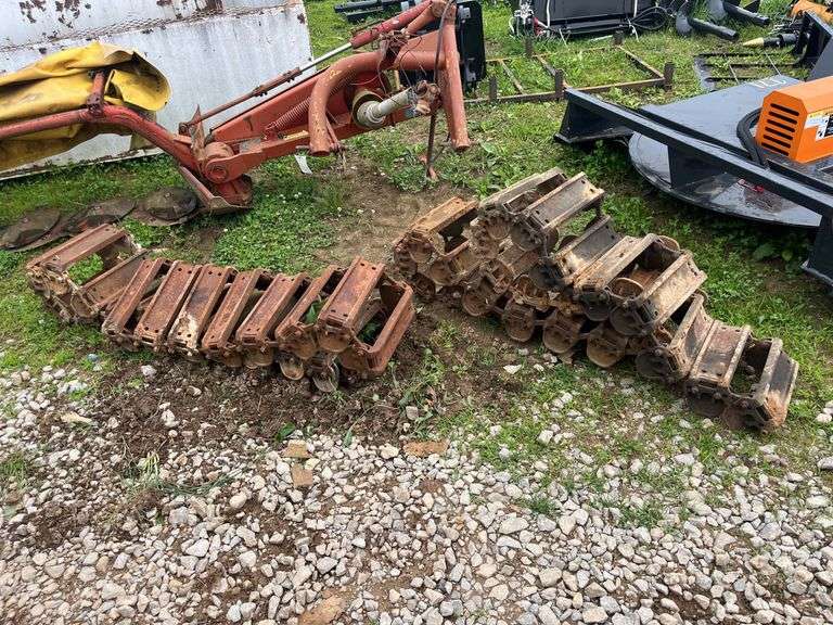 L7- STEEL TRACKS FOR SKID STEER image