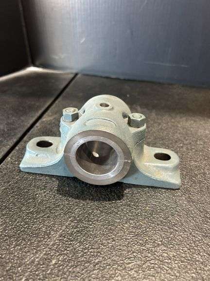 Pillow Block Bearing image