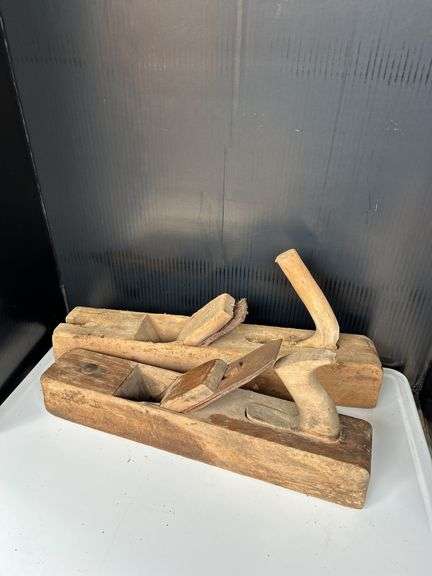 Pair of Wood Smoothing Planes image