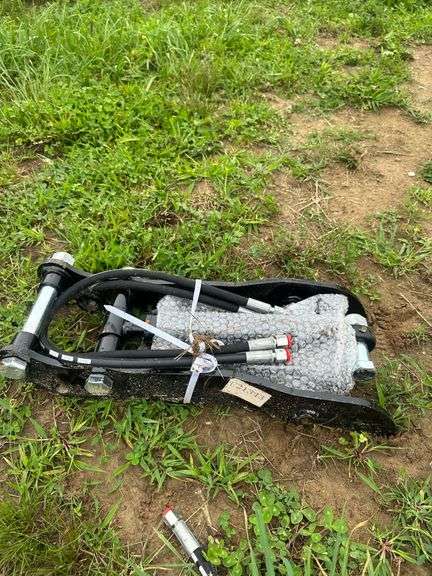 L5-MINI EXCAVATOR HYDRAULIC CLAMP image
