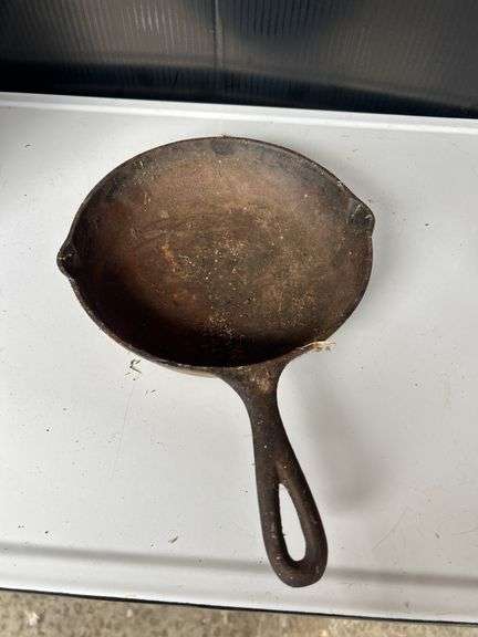 Seasoned Cast Iron Skillet image