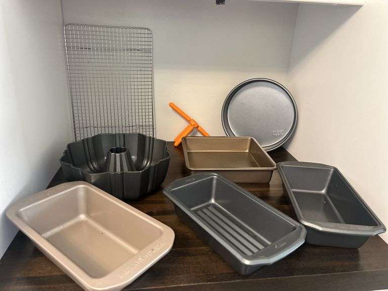 Baking Pans and Rack Assortment image