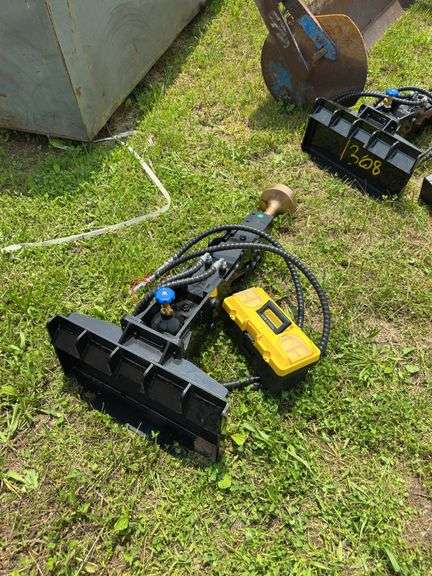 L7-MINI SKID STEER HAMMER image