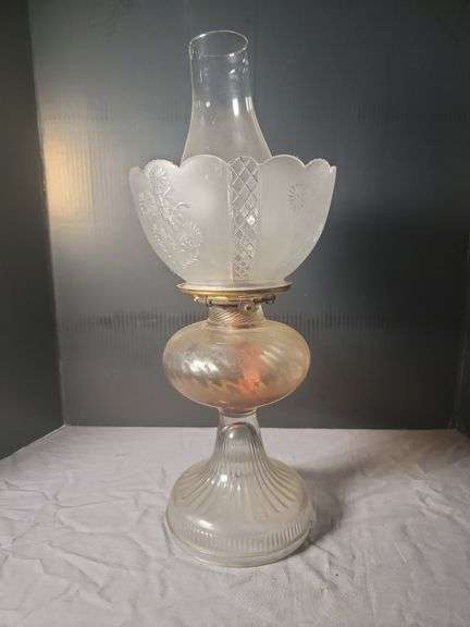 Elegant Glass Oil Lamp with Frosted Shade image