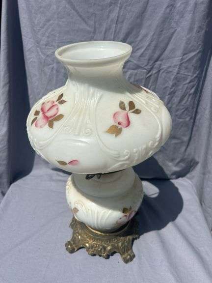 Floral Decorated Glass Table Lamp image