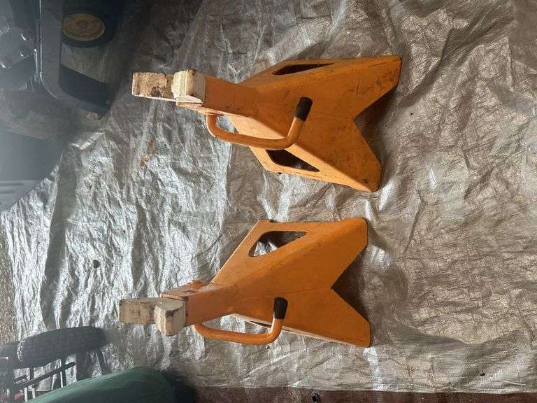 Pair of 3-Ton Wilmar Jack Stands image