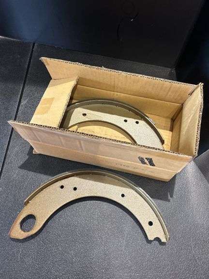Vehicle Parts - Brake Shoe Set image