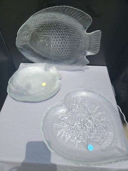Set of Three Glass Decorative Plates image