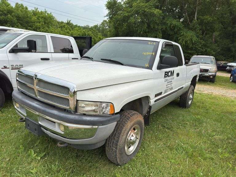 2001  DODGE  Ram L13 - 2001 DODGE RAM 2500 (HAS TITLE) image