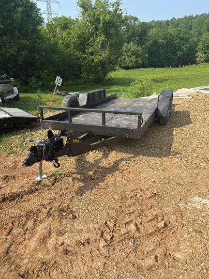 L15A- 16 FT HEAVY DUTY TRAILER (NO TITLE) image