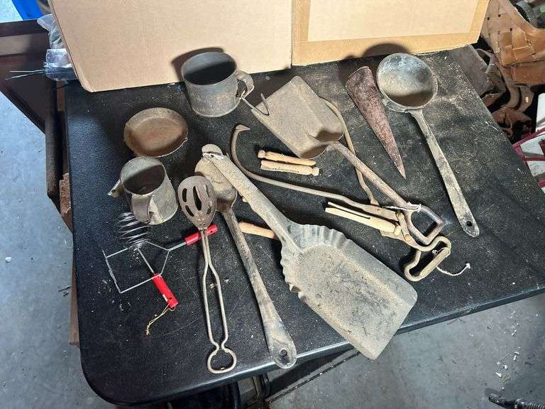 Collection of Assorted Kitchen Utensils image