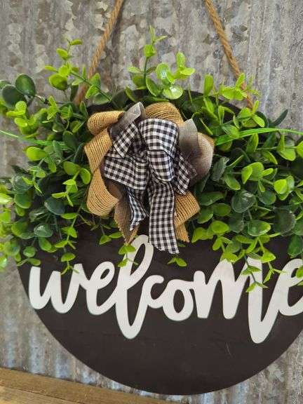 Handcrafted 'Welcome' Wall Decor with Wooden Frame and Metal Backing