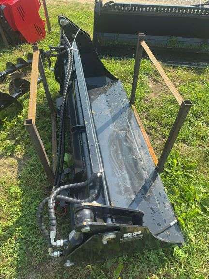 L5-SKID STEER 4 IN 1 BUCKET ATTACHMENT image