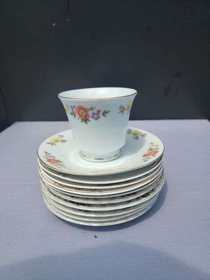 Creative Fine China Floral Tea Cup with Saucers - Japan image