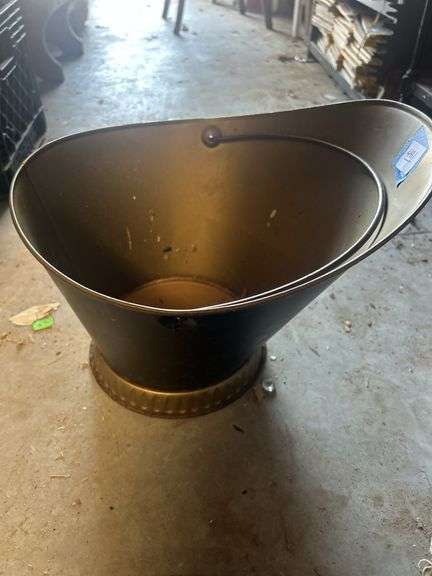 Fireplace Ash Bucket with Shovel image