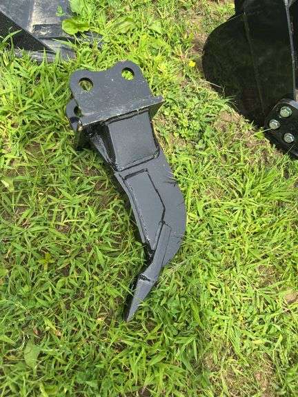 L3- MINI EXCAVATOR RIPPER image