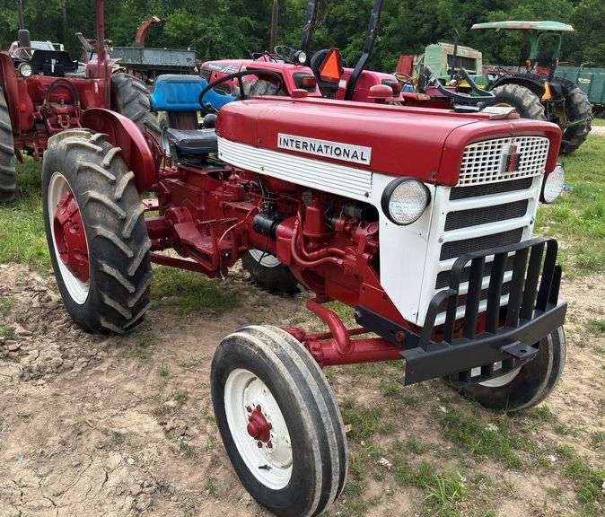 L9 - INTERNATIONAL TRACTOR 204 image