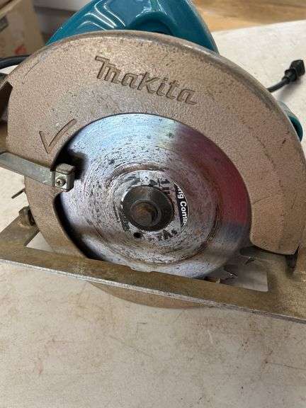 Makita 5007NBA 7-1/4" Circular Saw