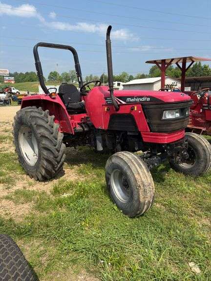 L9- MAHINDRA 5570 TRACTOR image
