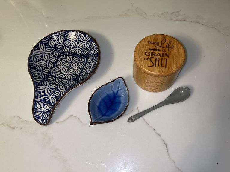 Assorted Kitchen Serving Pieces image