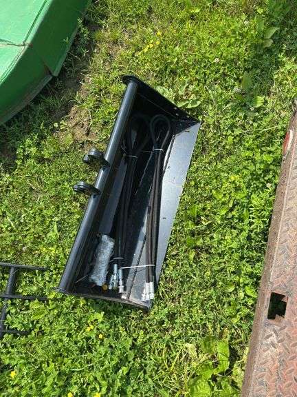L6- MINI EXCAVATOR BUCKET image