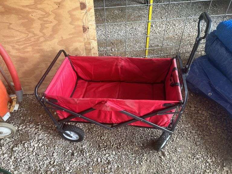 Collapsible Utility Wagon image