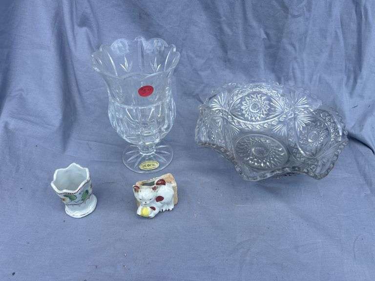 Clear Glassware Collection with Porcelain Figures image